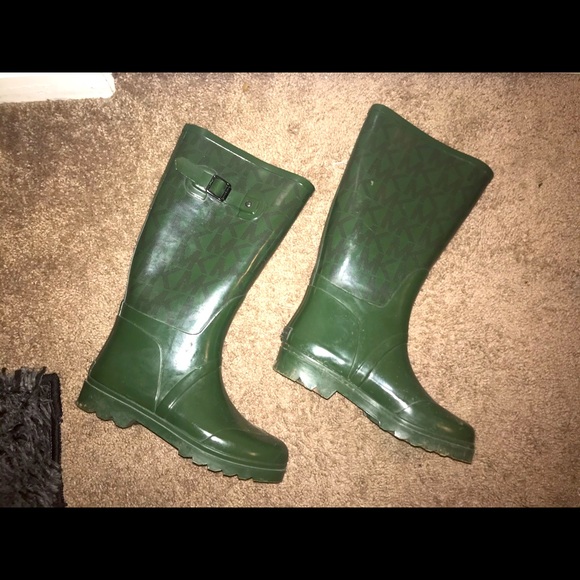 Michael Kors rain boots - Picture 1 of 1